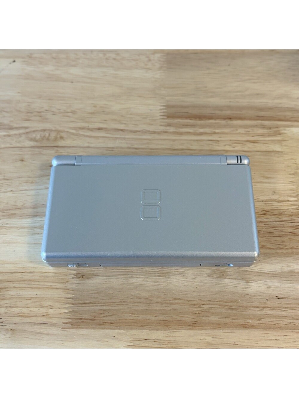 Nintendo DS Lite Handheld Game Console USG-001 Silver w/Charger